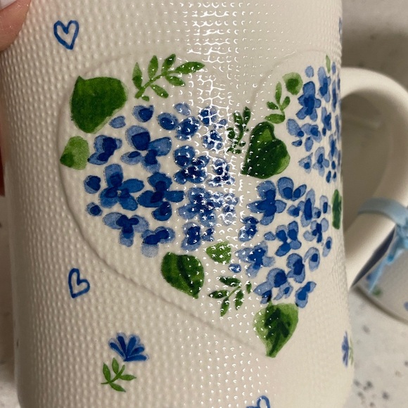 NWT.  Set of 2, Petal and Pearl, 24oz., ceramic mugs. - Picture 12 of 15